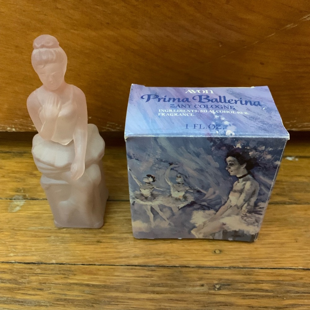 VINTAGE AVON PRIMA BALLERINA PINK FROST COLLECTIBLE PERFUME BOTTLE w/ original b